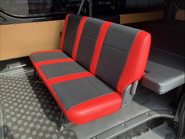 TOYOTA HIACE VAN 2WD 2015 Image 31