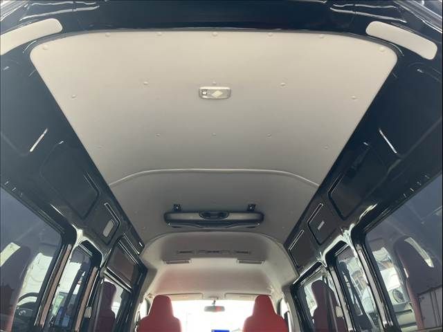 TOYOTA HIACE VAN 2WD 2015 Image 31