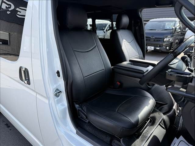 TOYOTA HIACE VAN 2WD 2021 Image 31