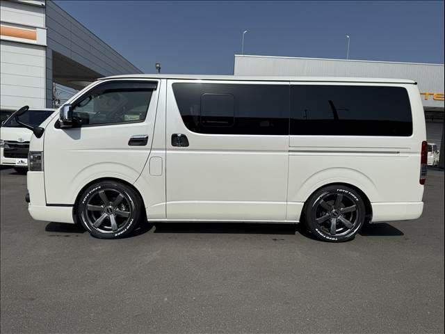 TOYOTA HIACE VAN 2WD 2021 Image 31