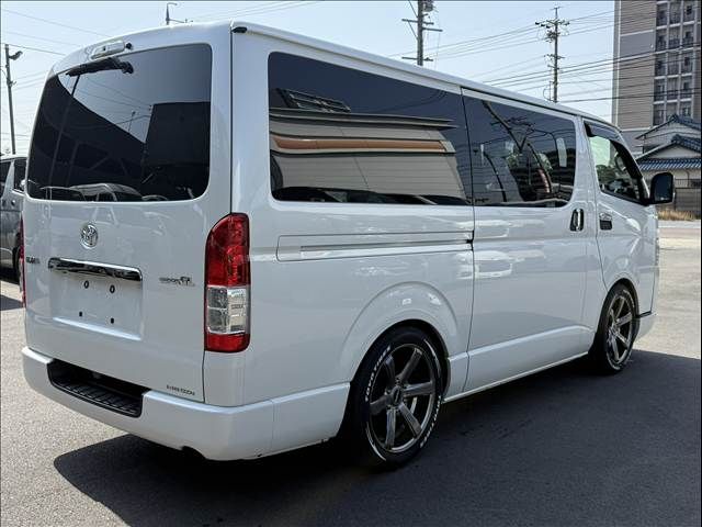 TOYOTA HIACE VAN 2WD 2021 Image 31