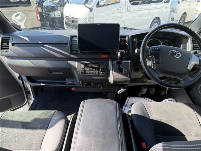 TOYOTA REGIUSACE VAN 1.25T 2019 Image 31