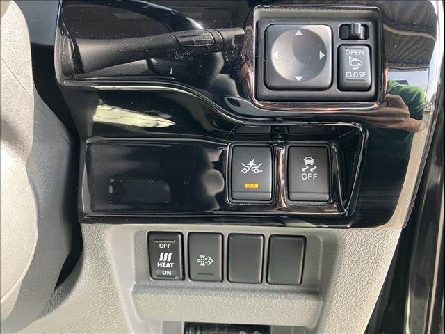 NISSAN NV350 CARAVAN 2017 Image 31