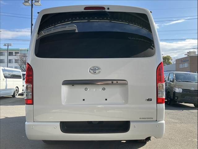 TOYOTA HIACE VAN 2WD 2025 Image 31