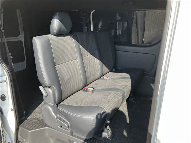 TOYOTA HIACE VAN 2WD 2025 Image 31