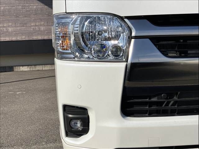 TOYOTA HIACE VAN 2WD 2025 Image 31