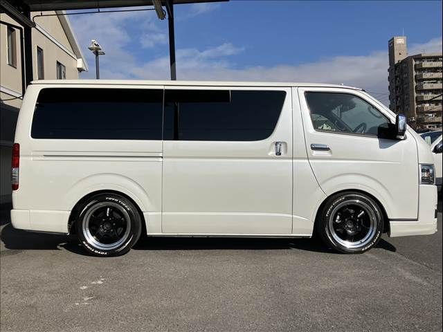TOYOTA HIACE VAN 2WD 2025 Image 31