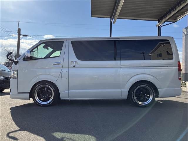 TOYOTA HIACE VAN 2WD 2025 Image 31