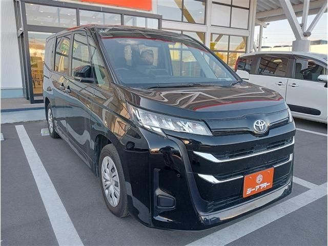 TOYOTA NOAH 2022 Image 31