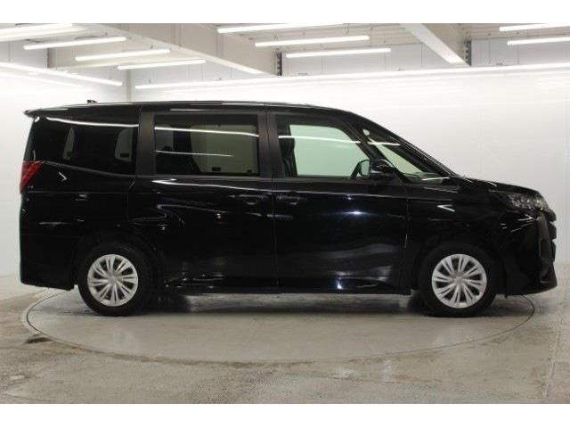 TOYOTA NOAH 2022 Image 31