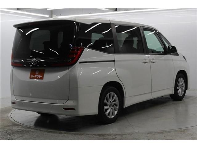 TOYOTA NOAH 2022 Image 31