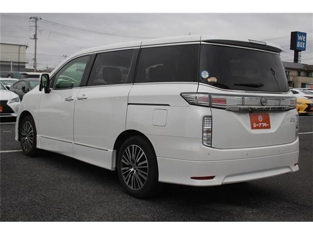 NISSAN ELGRAND 2024 Image 31