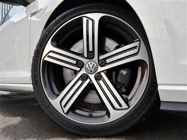 VOLKSWAGEN GOLF R 2017 Image 31
