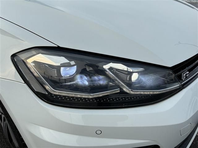 VOLKSWAGEN GOLF R 2017 Image 31