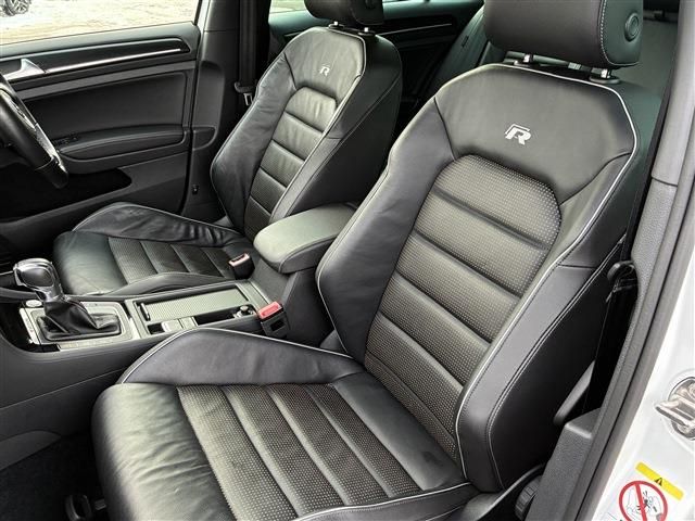 VOLKSWAGEN GOLF R 2017 Image 31