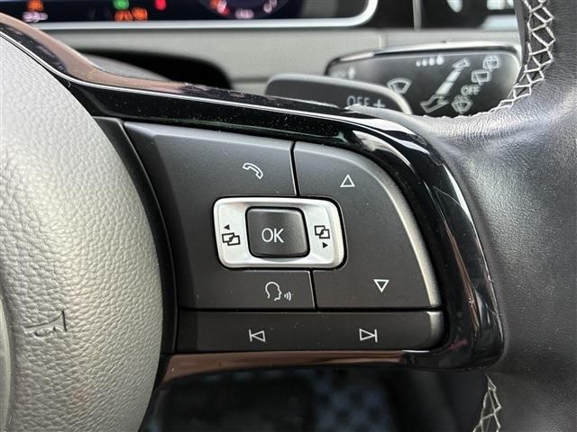 VOLKSWAGEN GOLF R 2017 Image 31