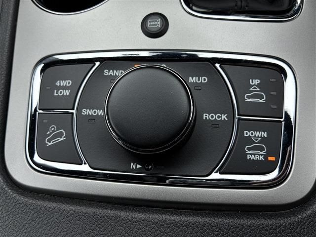 JEEP GRAND CHEROKEE 2019 Image 31