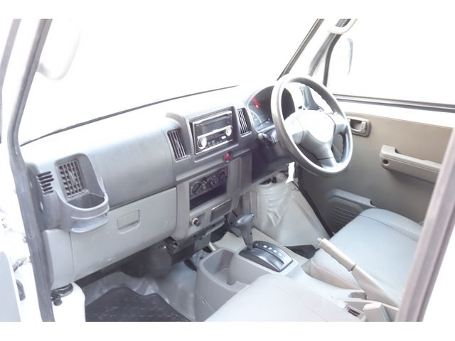 NISSAN NV100 CLIPPER 2013 Image 31