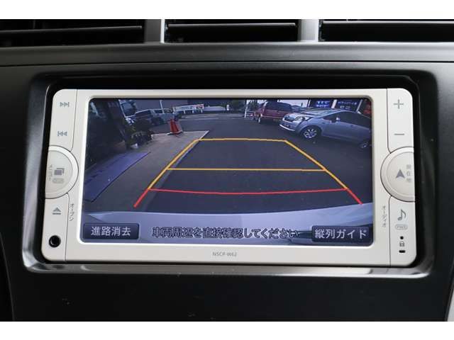 TOYOTA PRIUS ALPHA 2012 Image 31