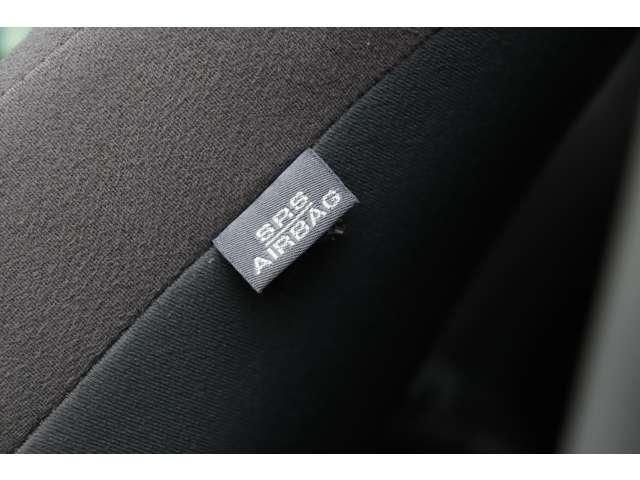 TOYOTA PRIUS ALPHA 2012 Image 31