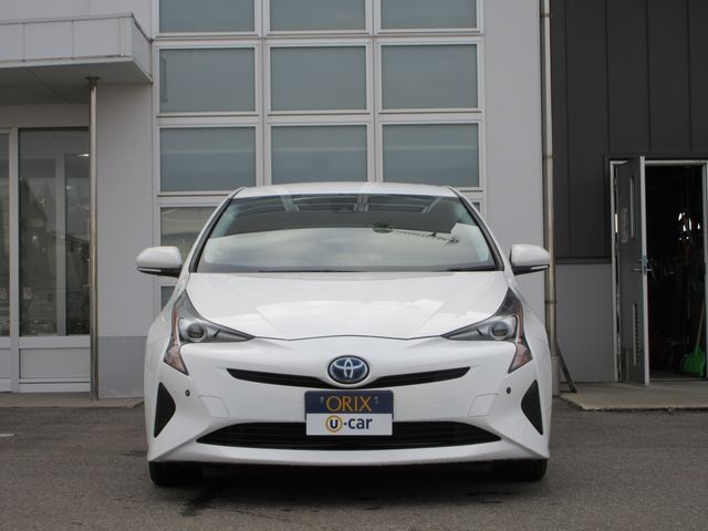 TOYOTA PRIUS 2017 Image 31