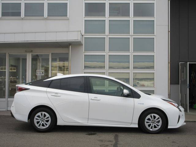TOYOTA PRIUS 2017 Image 31