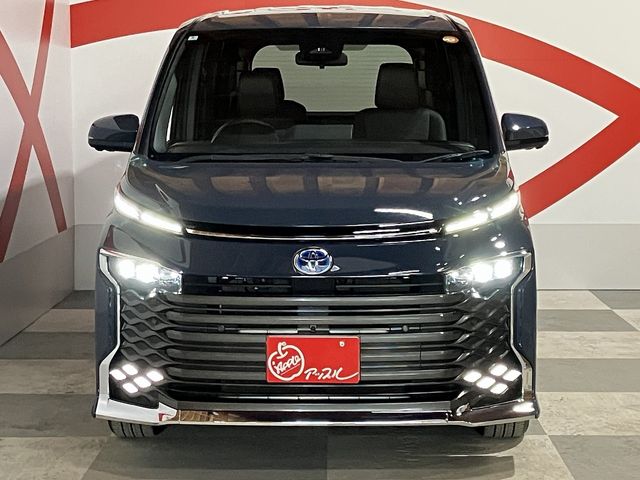 TOYOTA VOXY HYBRID 4WD 2022 Image 31