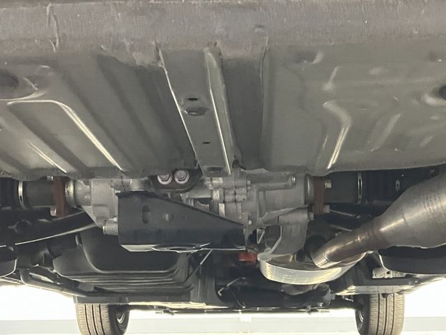 TOYOTA VOXY HYBRID 4WD 2022 Image 31