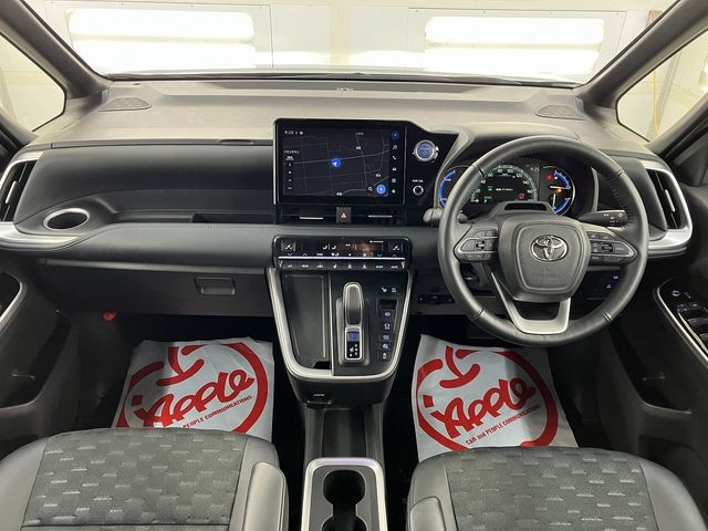 TOYOTA VOXY HYBRID 4WD 2022 Image 31