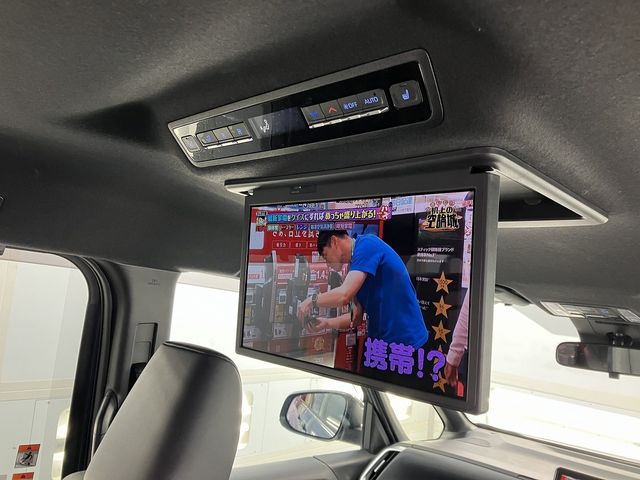 TOYOTA VOXY HYBRID 4WD 2022 Image 31