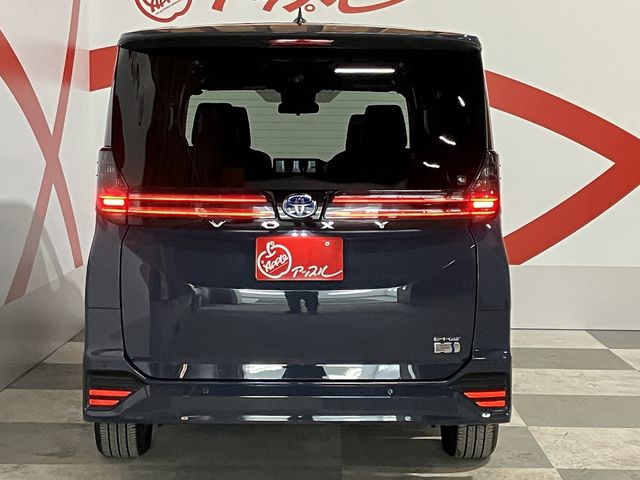 TOYOTA VOXY HYBRID 4WD 2022 Image 31