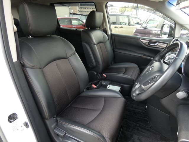 NISSAN ELGRAND 2017 Image 31