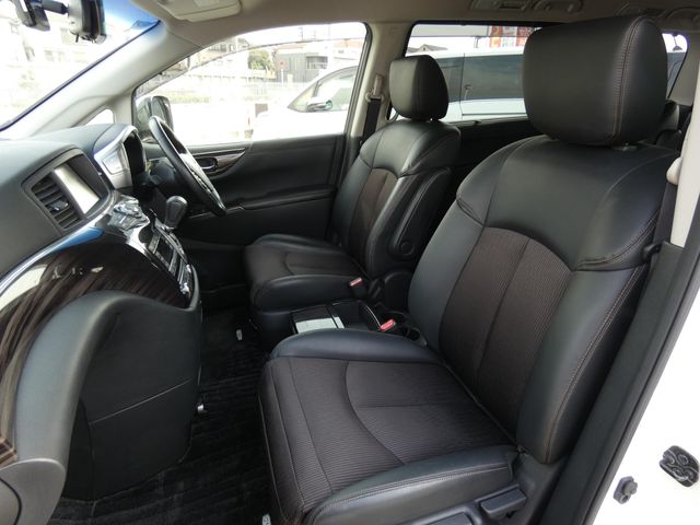 NISSAN ELGRAND 2017 Image 31