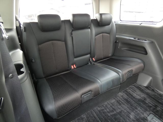 NISSAN ELGRAND 2017 Image 31