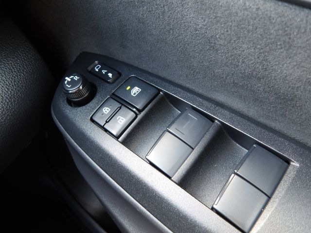 TOYOTA YARIS CROSS HYBRID 2023 Image 31