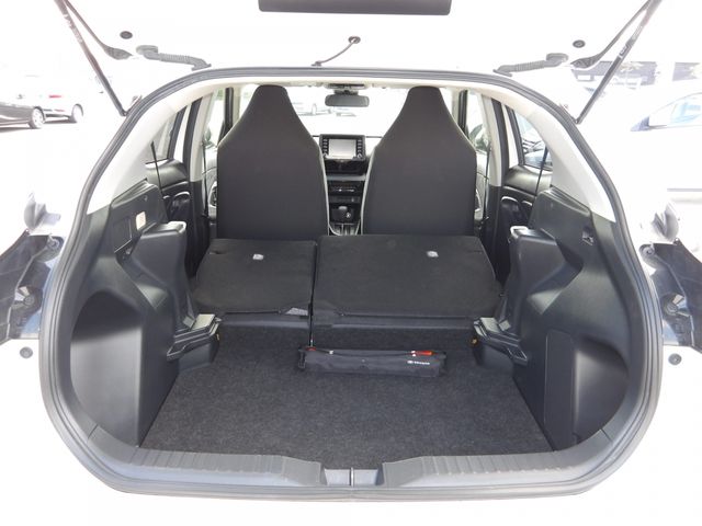 TOYOTA YARIS CROSS HYBRID 2023 Image 31