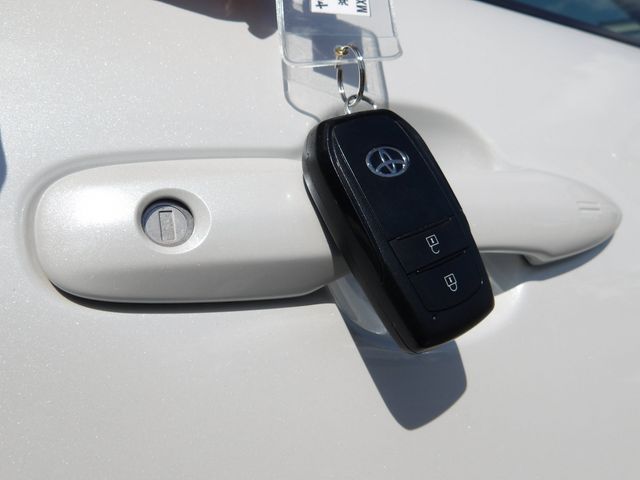 TOYOTA YARIS CROSS HYBRID 2023 Image 31