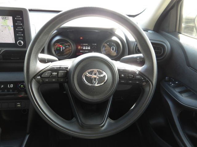 TOYOTA YARIS CROSS HYBRID 2023 Image 31
