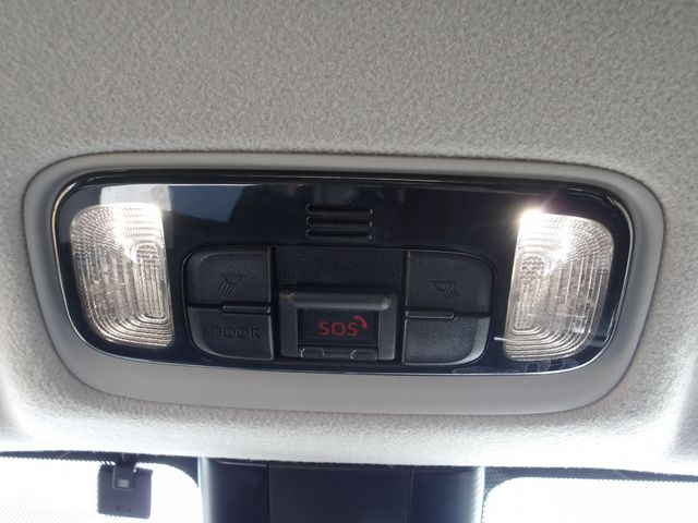 TOYOTA YARIS CROSS HYBRID 2023 Image 31