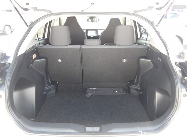 TOYOTA YARIS CROSS HYBRID 2023 Image 31