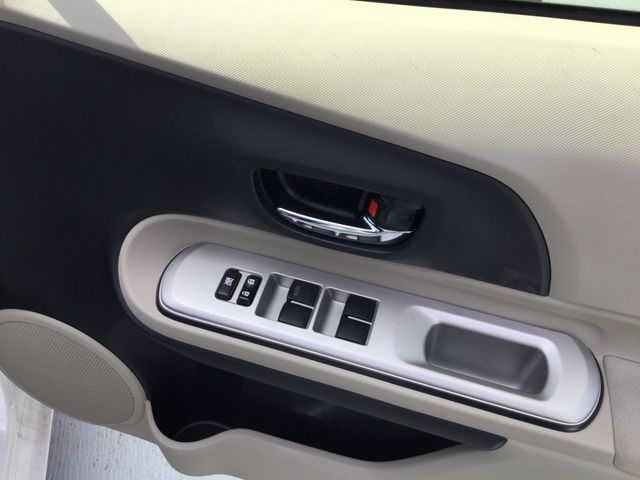 TOYOTA AQUA 2012 Image 31