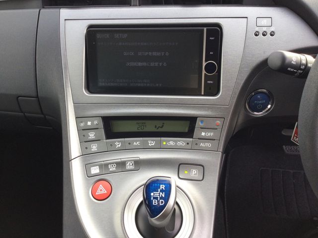 TOYOTA PRIUS 2013 Image 31