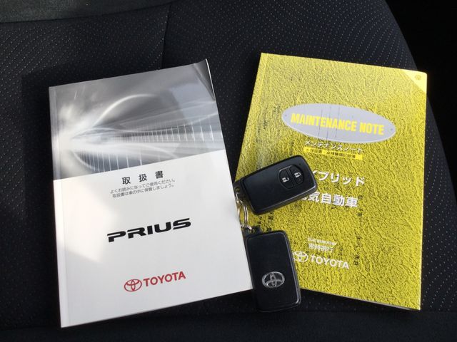 TOYOTA PRIUS 2013 Image 31