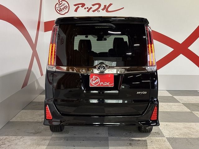 TOYOTA NOAH 4WD 2018 Image 31