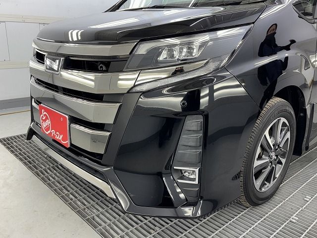 TOYOTA NOAH 4WD 2018 Image 31