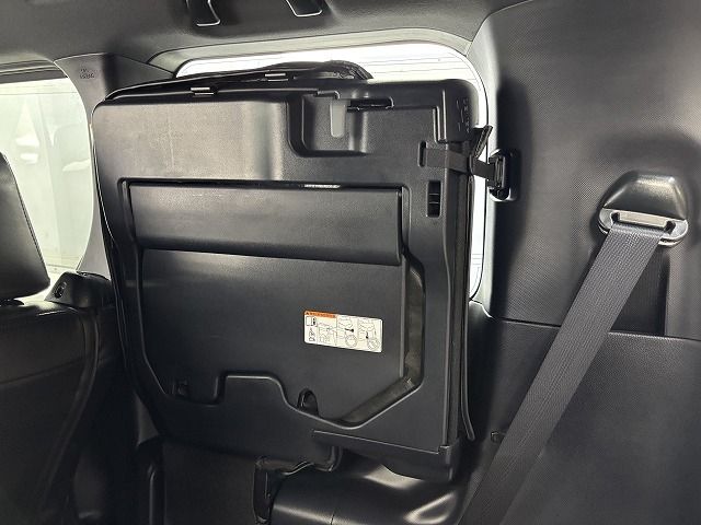 TOYOTA NOAH 4WD 2018 Image 31