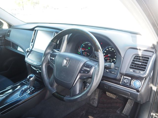 TOYOTA CROWN SEDAN HYBRID 2016 Image 31