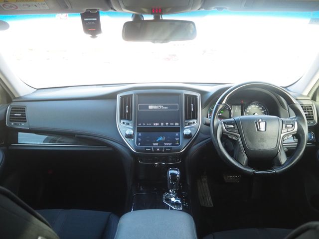 TOYOTA CROWN SEDAN HYBRID 2016 Image 31