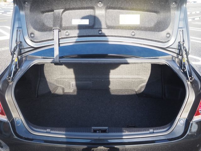 TOYOTA CROWN SEDAN HYBRID 2016 Image 31