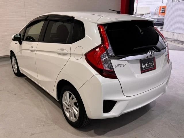 HONDA FIT HYBRID 2015 Image 31